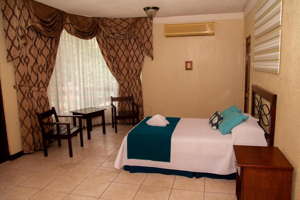 Resort Y Parque Acuatico Valle Dorado El Rosario Exterior photo